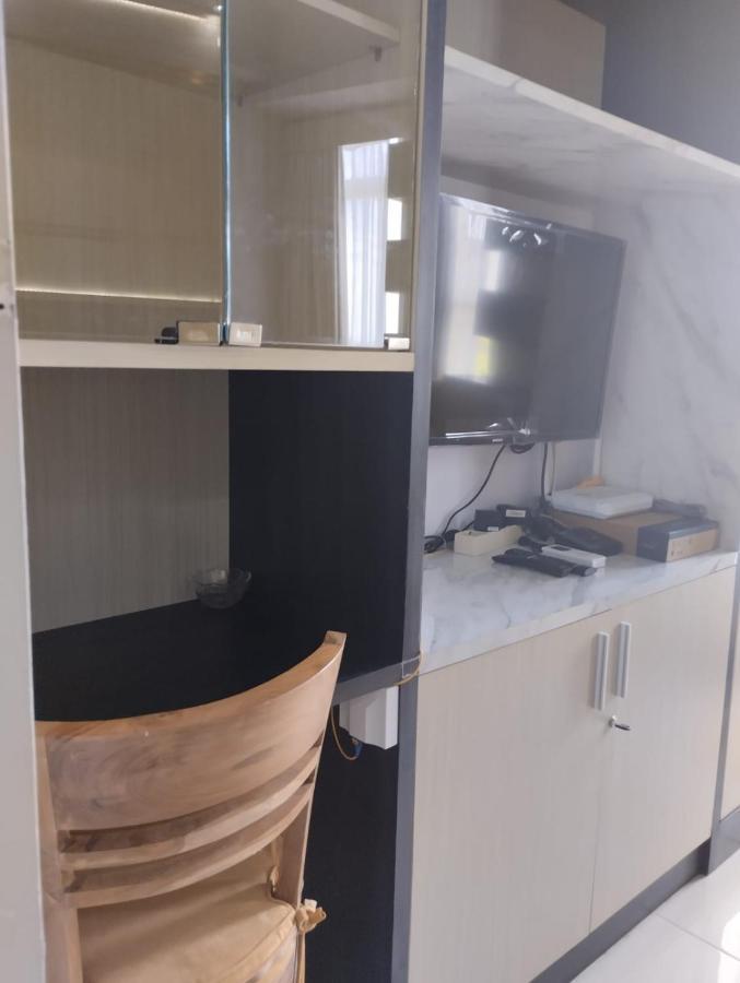 Amartha View Apartement Tambakaji Bagian luar foto